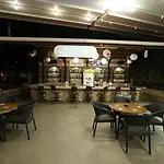Mavruka Hotel