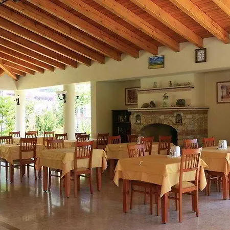 Mavruka Hotell 4*