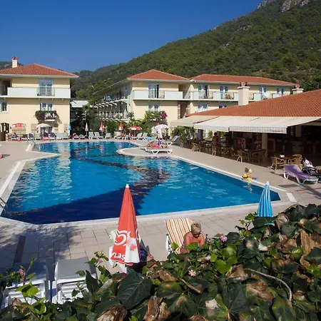 Hotell Mavruka 4*