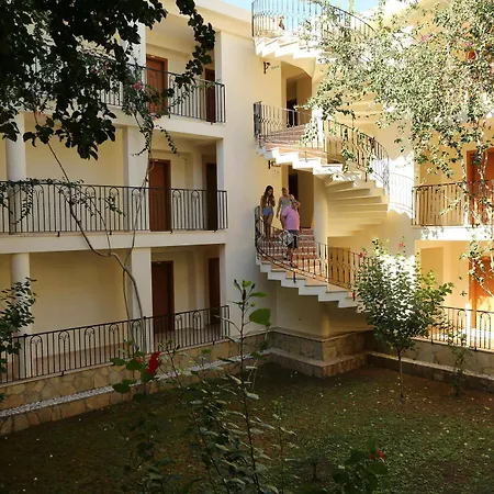 Mavruka Hotell 4*