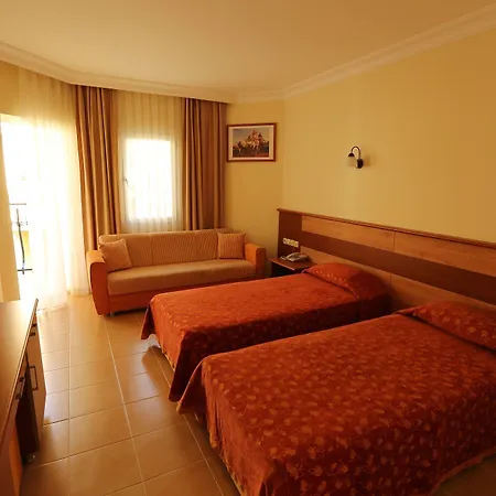 Mavruka Hotell 4*